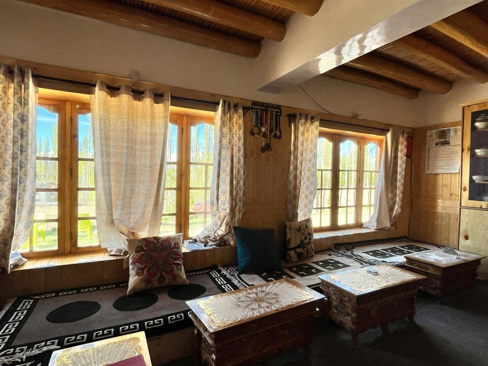 Streamlet Homestay Léh Exteriér fotografie